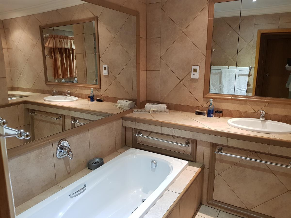 Bubez Guesthouse Barberton Eksteriør bilde